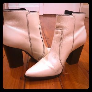 ‘Like New’ White Boots.